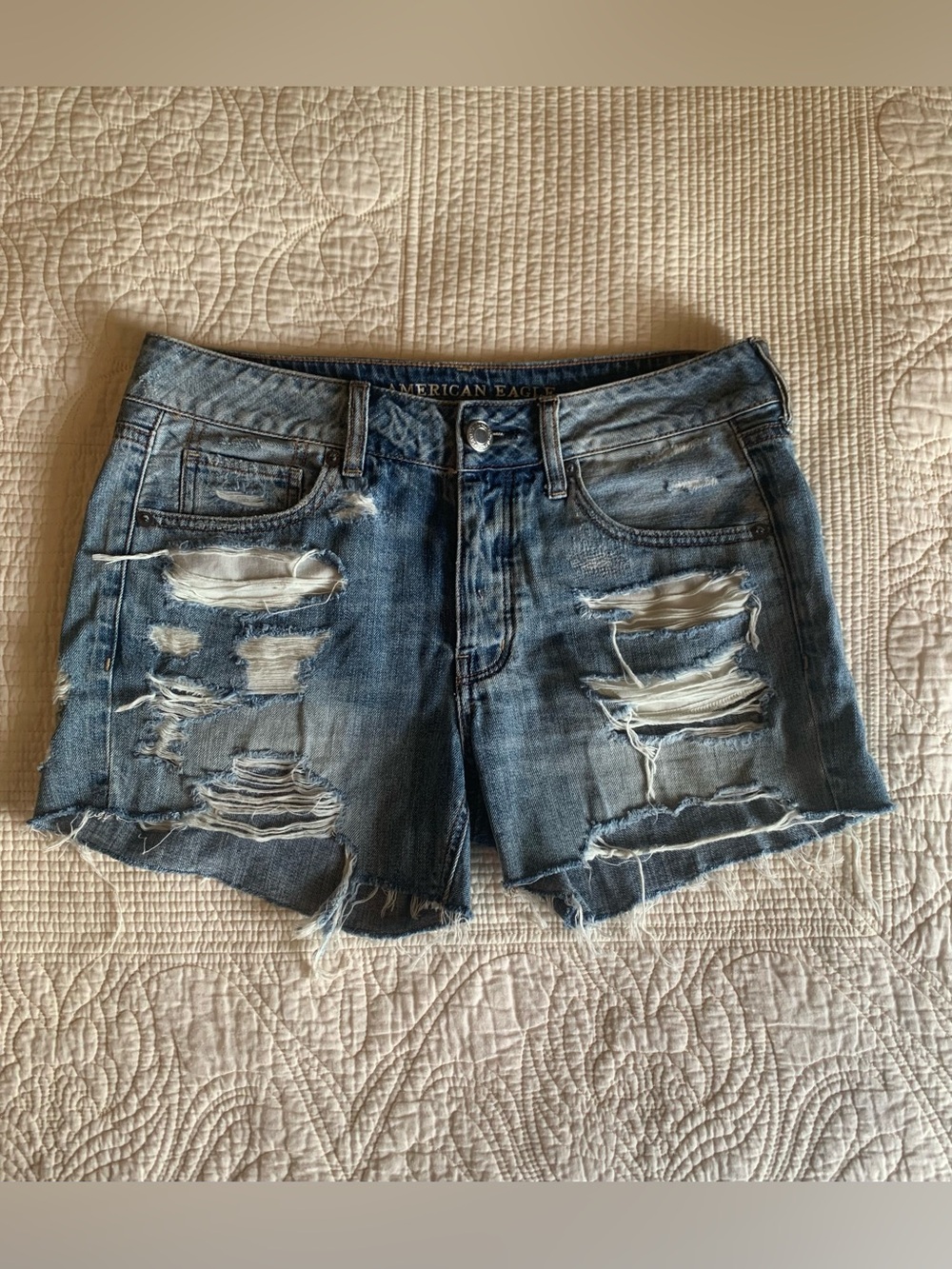 American Eagle Tomgirl denim shorts